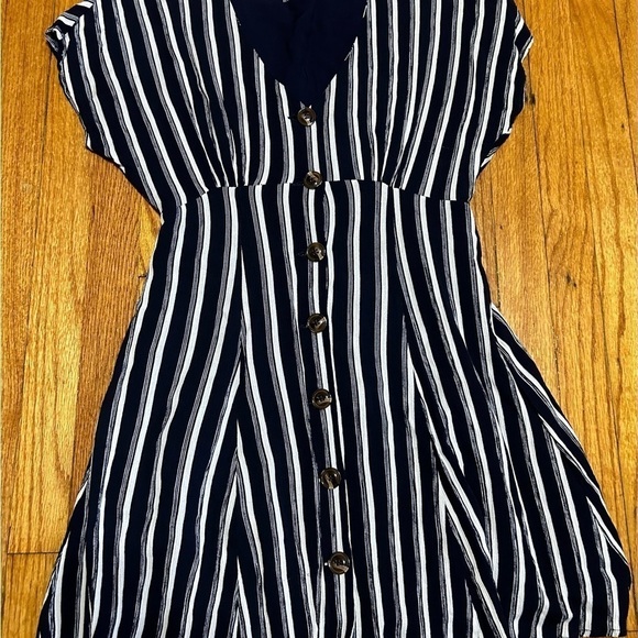 BP Navy White Striped Button Front Gathered Sleeve Mini Dress size Small - Picture 3 of 11